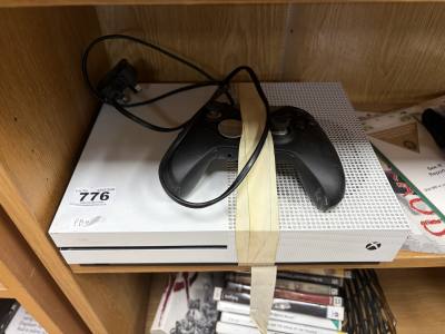 XBOX 1S + CONTROLLER