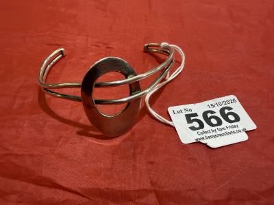 HEAVY SILVER BANGLE (22 GRAMS)