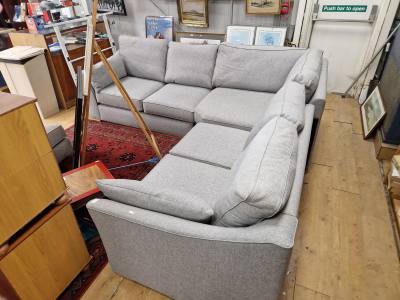 GREY CORNER SUITE