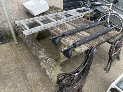 GARDEN PICNIC BENCH