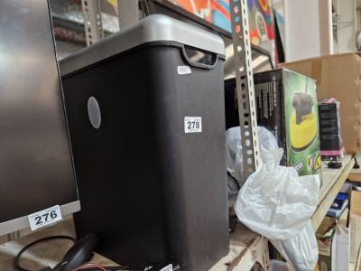 PAPER SHREDDER