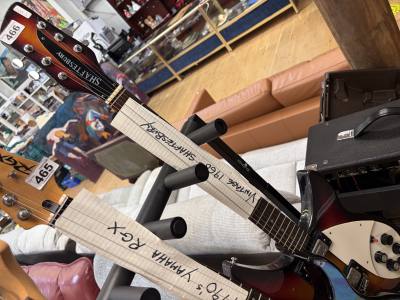 SHAFTESBURY ELECTRIC GUITAR