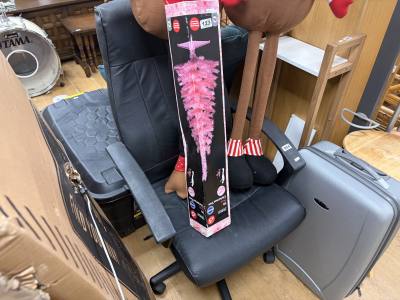 OFFICE CHAIR