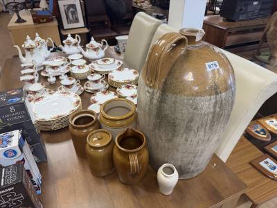 LOT OF STONEWARE 