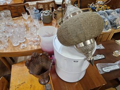 2 X VASES + STORAGE UNIT