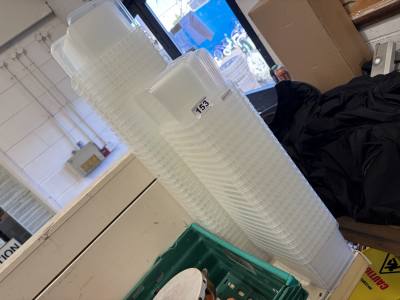 LOT OF FOOD CONTAINERS