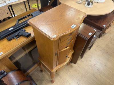 OAK JEWELLERY CABINET