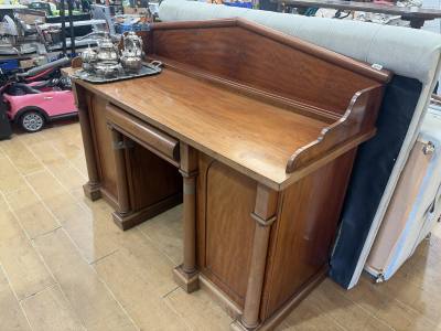 VICTORIAN TWIN PEDESTAL SIDEBOARD