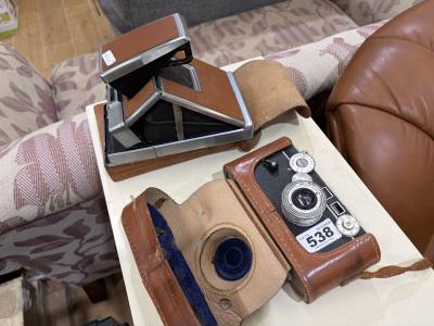 POLAROID 5X50 CAMERA + ARGUS 1940'S CAMERA 