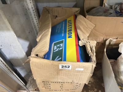 BOX OF EMERGENCY LIGHTS