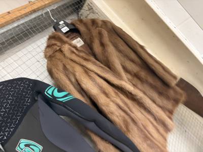 FUR COAT