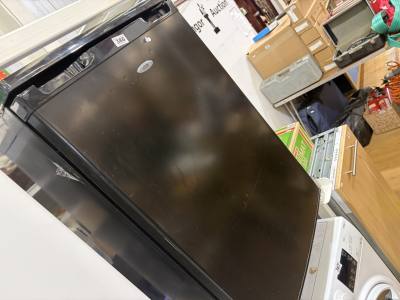 LOGIK UNDERCOUNTER FRIDGE