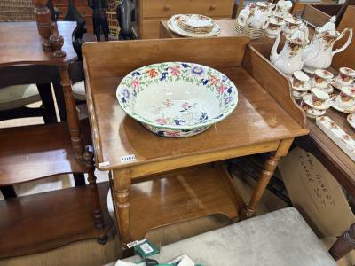 VICTORIAN WASHSTAND + SPADE BOWL
