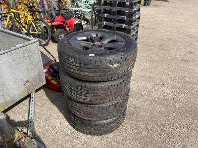 SET OF 19" JAGUAR ALLOY WHEELS
