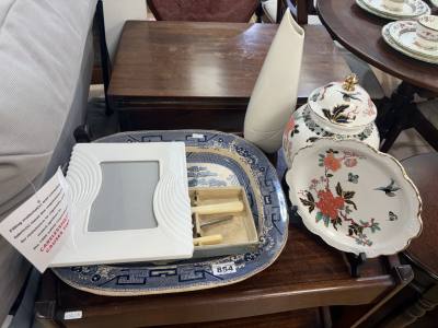 TABLE LOT OF BELLEEK + OTHER CHINA