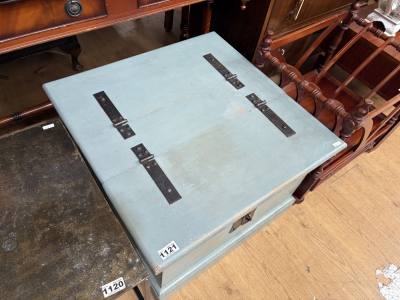 STORAGE NOVELTY COFFEE TABLE