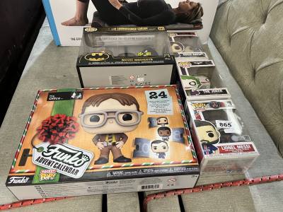 COLLECTION OF POP FUNKO FIGURES ETC