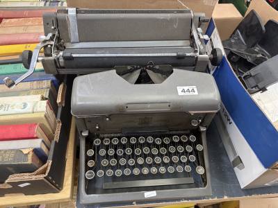 ANTIQUE TYPEWRITER