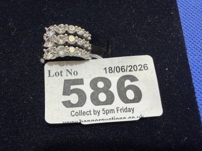 SILVER CLUSTER RING