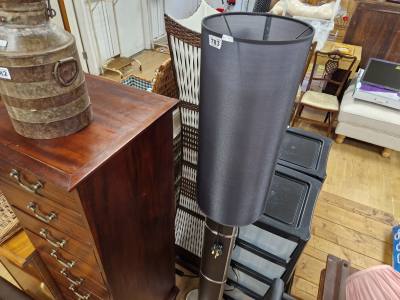 MODERN LAMP