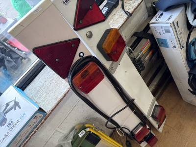 2 X TRAILER LIGHTS