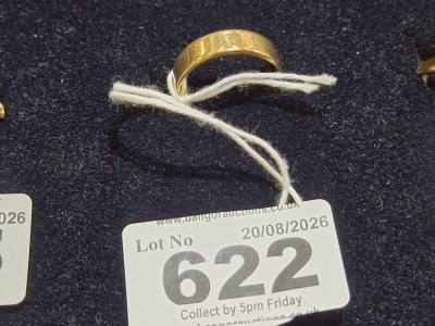 9CT WEDDING BAND (SIZE S) (4.1 GRAMS)