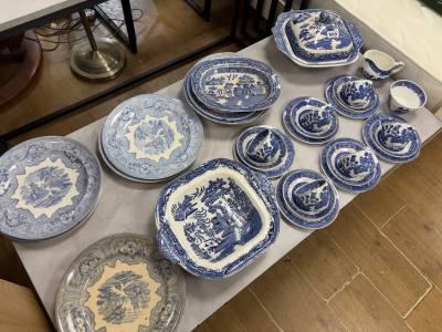 BLUE + WHITE TABLE LOT