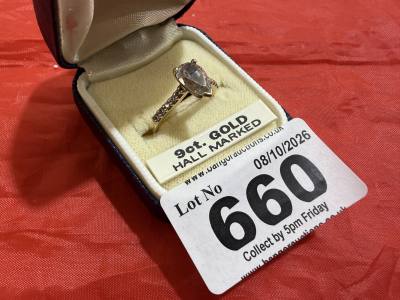 9CT GOLD LADIES RING SIZE H (2.4 GRAMS)