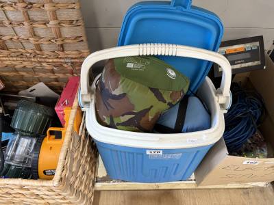 COOL BOX + 2 X SLEEPING BAGS