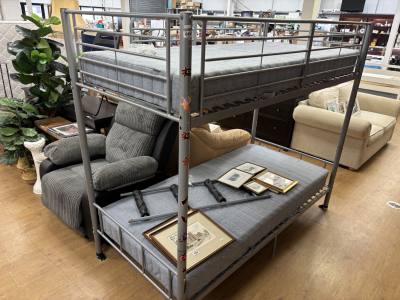 BUNK BED + MATTRESS