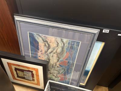 LOT OF FRAMED PRINTS