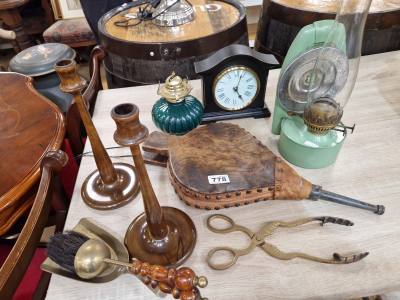 TABLE LOT + 2 X OIL LAMPS