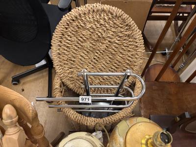 LAUNDRY BASKET + RAIL