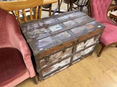 LARGE CHEST