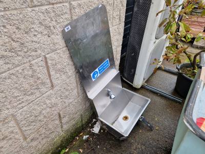 OUTDOOR WASH HAND BASIN