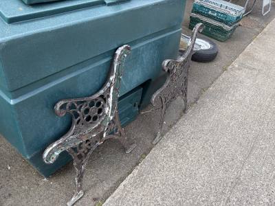 PAIR OF SEAT ENDS