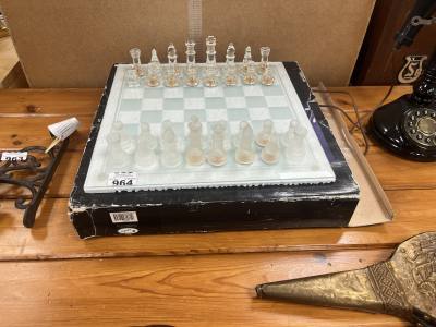 GLASS CHESS SET