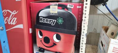 HENRY VACUUM