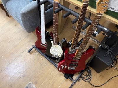 GUITAR STAND
