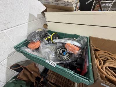 BOX LOT