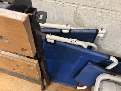 2 X LOUNGERS