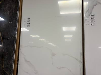4 X COMPOSITE WALL PANELS G/WHITE