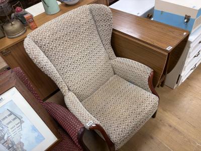 WINGBACK CHAIR