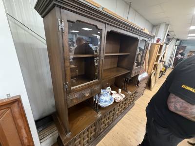 OAK DRESSER