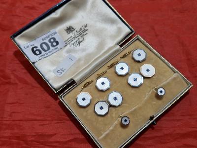 SET OF 18/9 CT BUTTON CUFFS