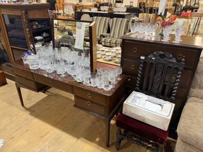 STAG DRAWER CHEST + DRESSING TABLE