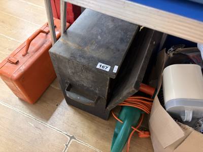 BOX OF TOOLS + ELEC HEDGE CUTTER 