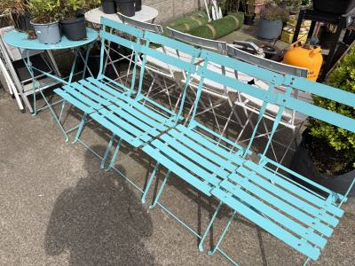 GARDEN TABLE + CHAIRS