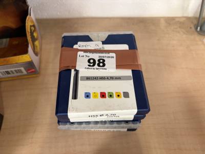 LOT OF DRILL BITS