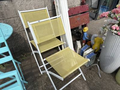 2 X GARDEN CHAIRS